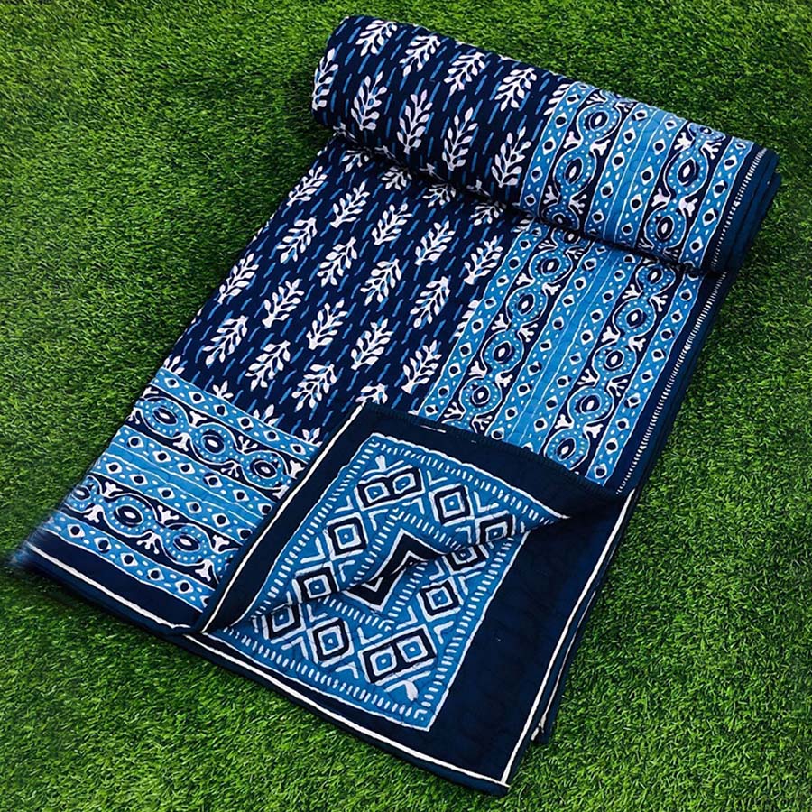 QUILTED REVERSIBLE DOUBLE BED COMFORTER / BEDCOVER IN BLUE, BLACK AND WHITE