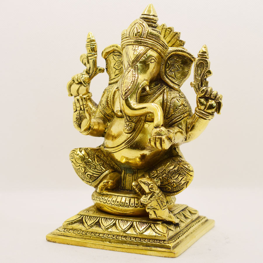 BRASS CHATURANGA GANESHA WITH DETAILED WORK