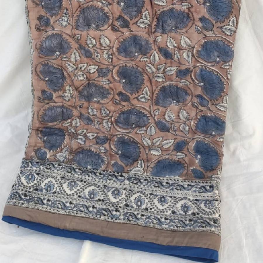 RAZAIS HAND QUILTED AND BLOCK PRINTED IN LIGHT GREY AND INDIGO FLOWERS