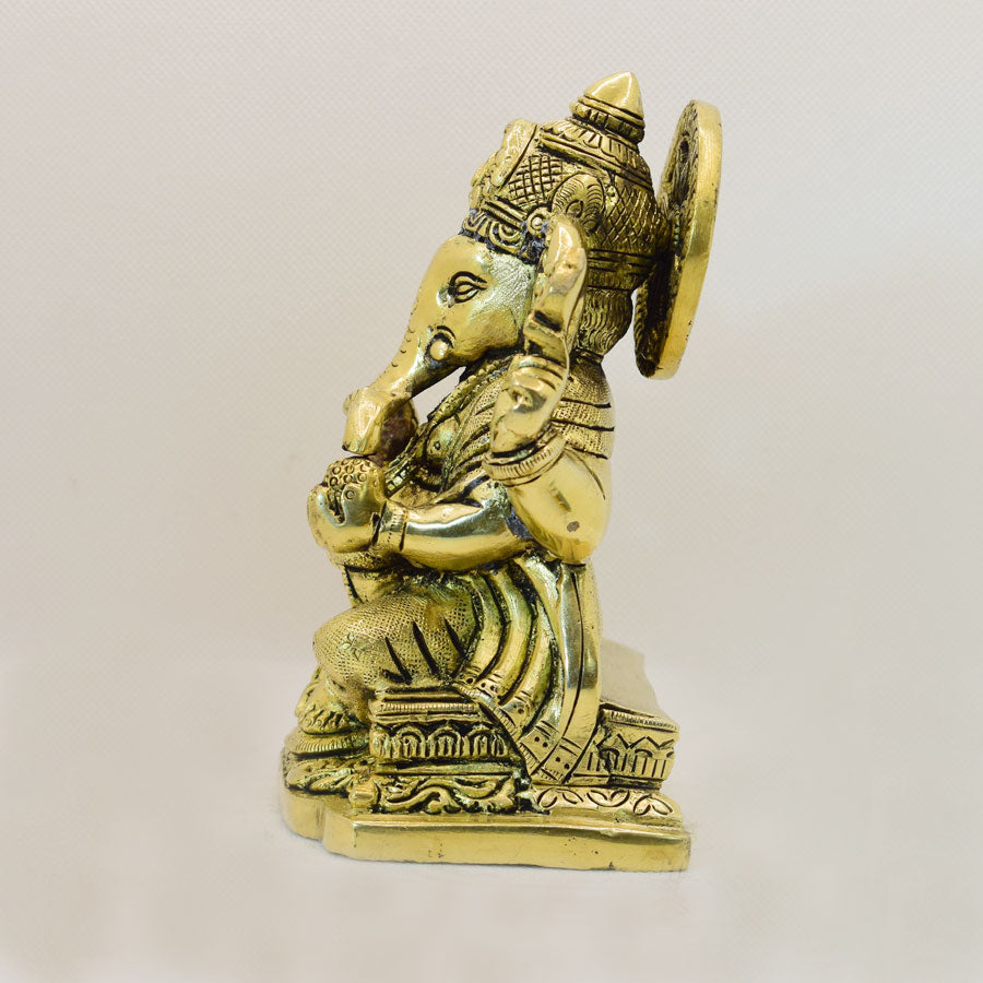 TRADITIONAL BRASS GANESHA WITH DETAILED WORK